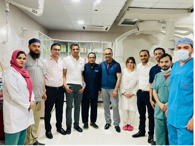 PSI physicians and medical team in the cath lab during the SEAL device trial